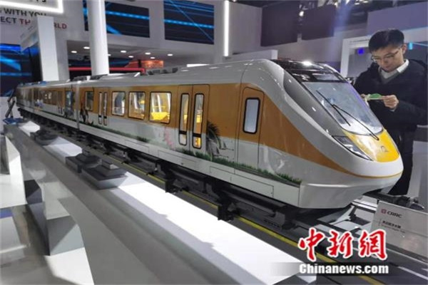 特朗普与社交媒体平台X达成协议 撤销诉讼